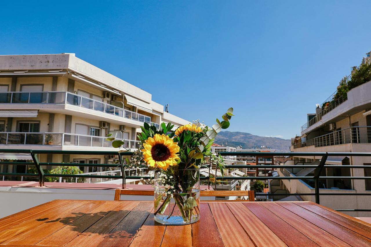 The First Key Luxury & Small Apartment In The Center Of Xánthi Exterior foto